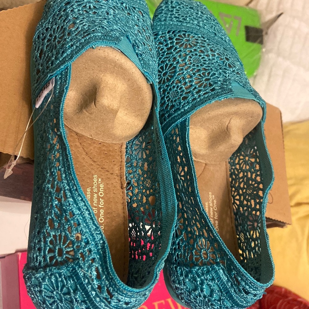 Crochet slip on Toms